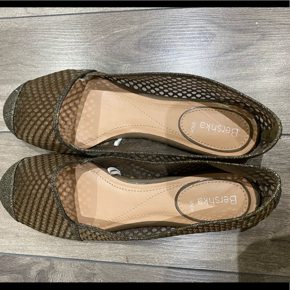 dark green shoes 🥿